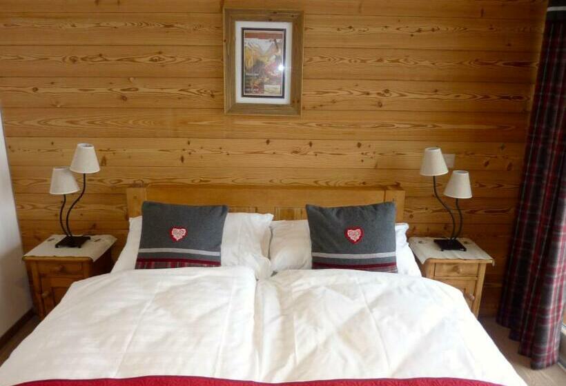 غرفة قياسية مزوَّدة بتراس, Mont.lac