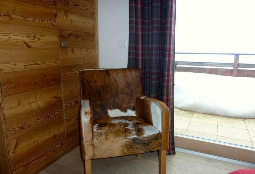 غرفة قياسية مزوَّدة بتراس, Mont.lac