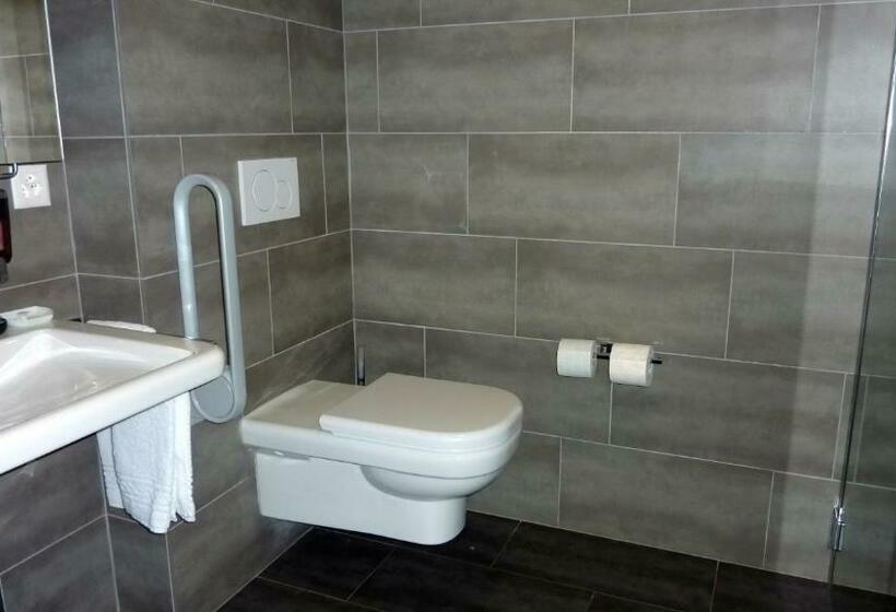 غرفة قياسية مزوَّدة بتراس, Mont.lac