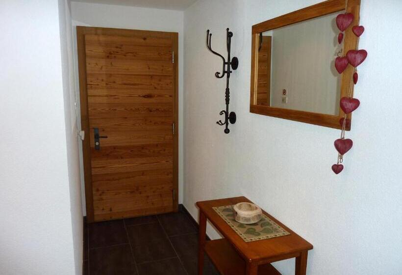 شقة غرفتين, Mont.lac