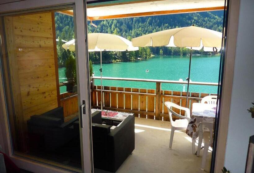 شقة غرفة واحدة, Mont.lac