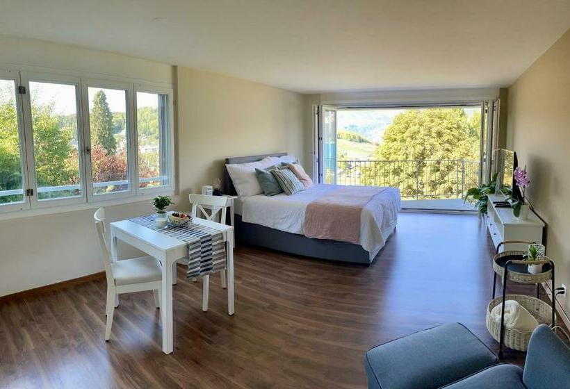 Студио Стандарт с Балконом, Movieworld