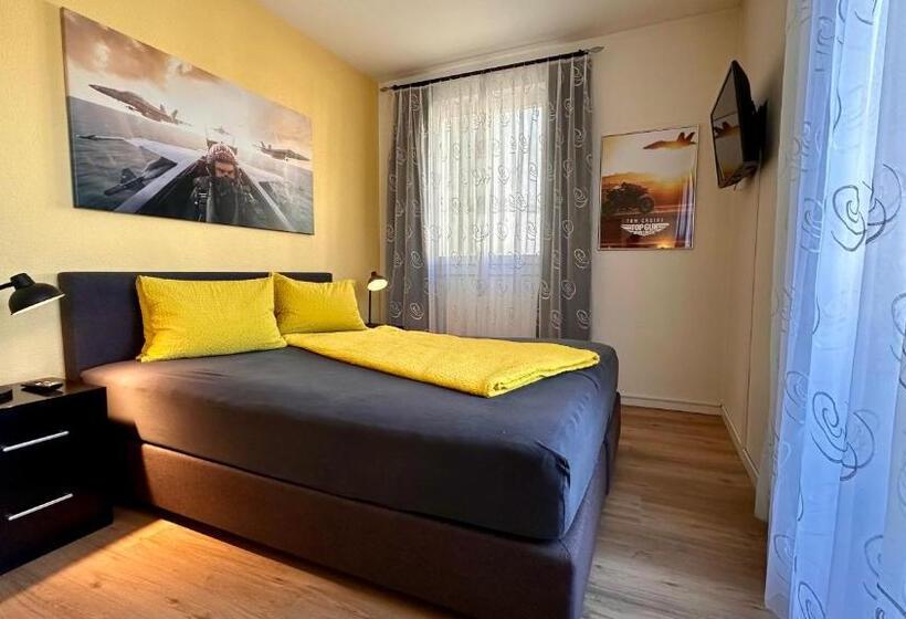 Номер Стандарт Индивидуальный с Балконом, Movieworld