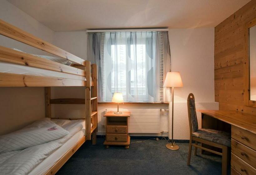 ファミリールーム, Restaurant Bellevue