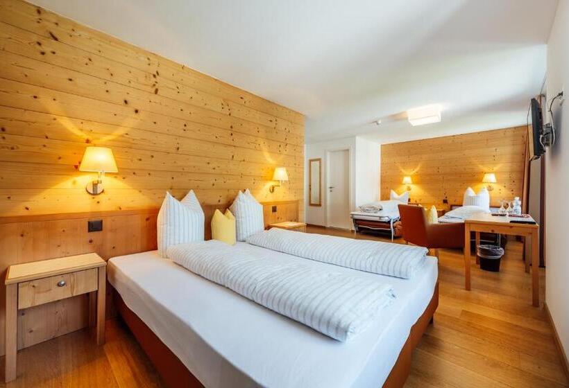 ファミリールーム, Restaurant Bellevue