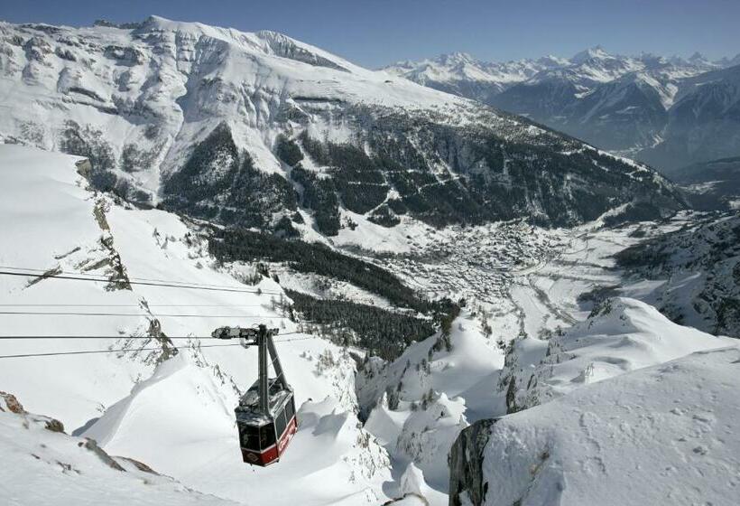 اتاق سوپریور با چشمانداز کوهستان, Restaurant Waldhaus