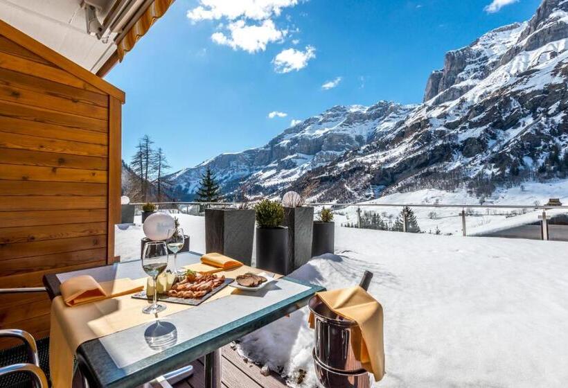 اتاق سوپریور با چشمانداز کوهستان, Restaurant Waldhaus