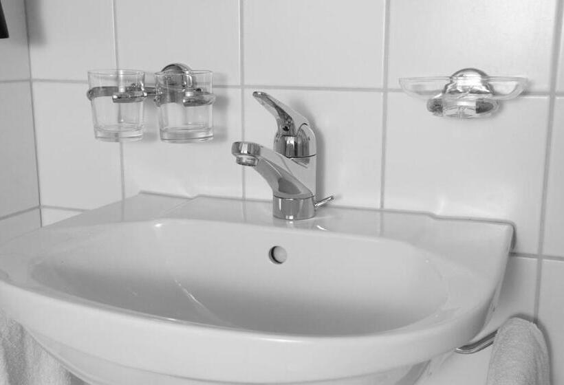 Quarto Triplo Estandar, Richemont