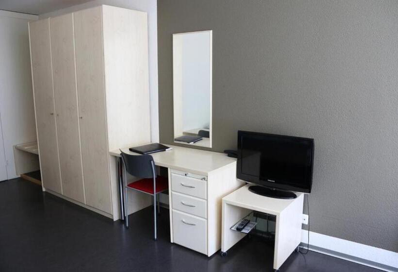 Quarto Triplo Estandar, Richemont