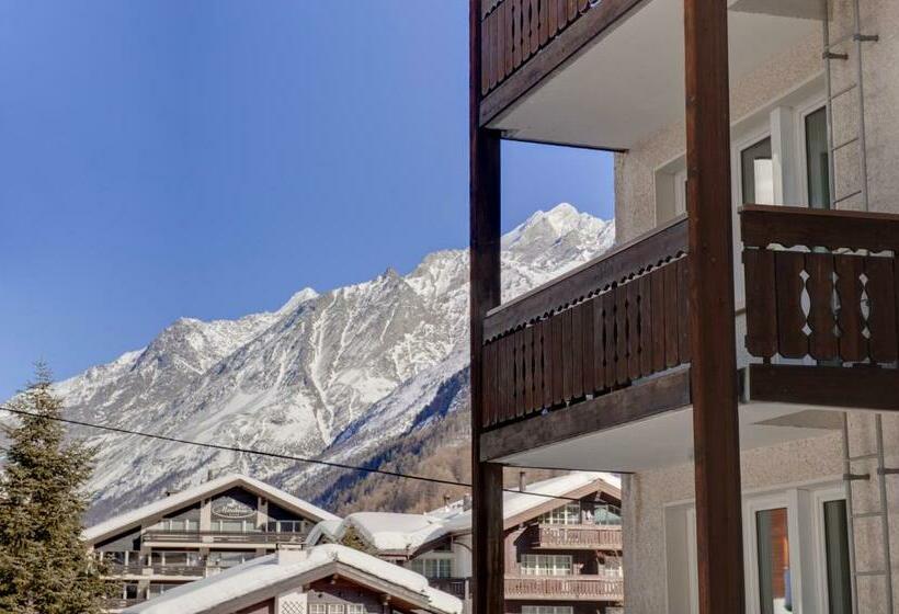 اتاق استاندارد یک نفره, Sarazena