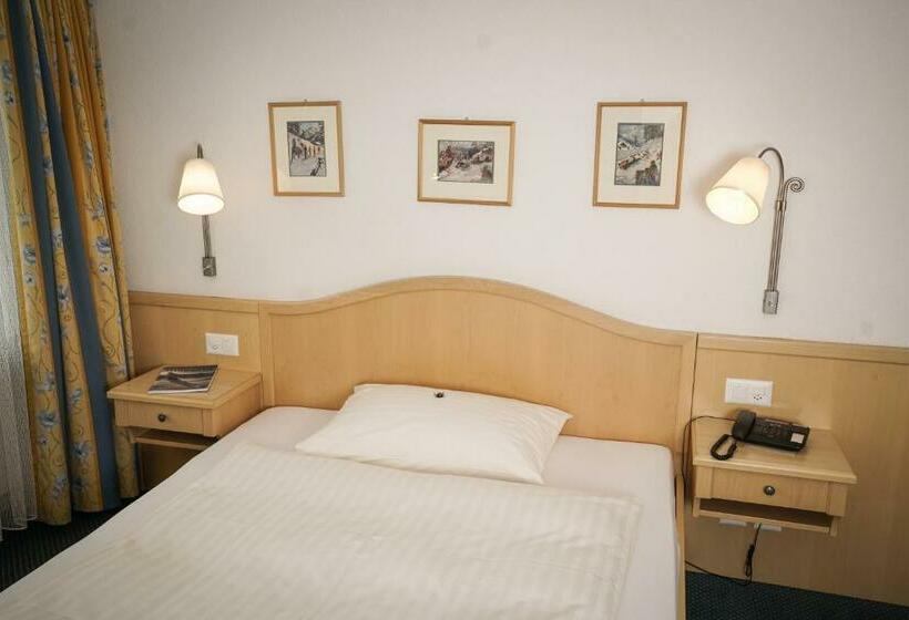 اتاق استاندارد یک نفره, Sarazena