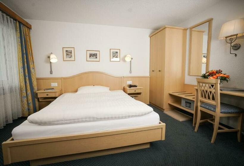 اتاق استاندارد یک نفره, Sarazena