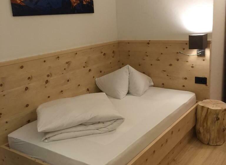 标准单人间, Spöl Restaurant