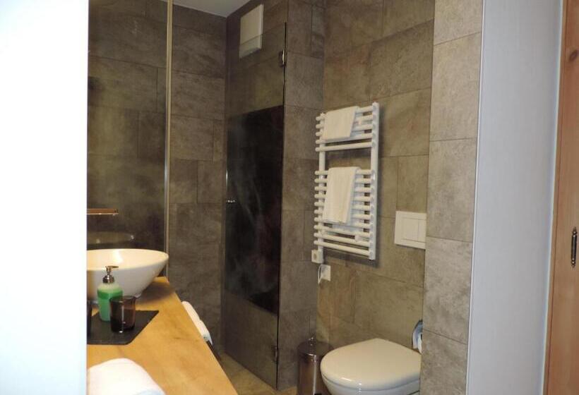 4인용 스탠다드 룸, Spöl Restaurant