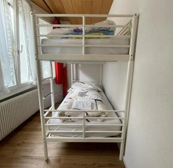 スタンダード４人部屋, Sternen