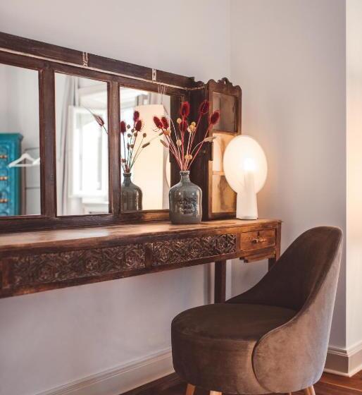 Superior room with lake view, Villa Emden