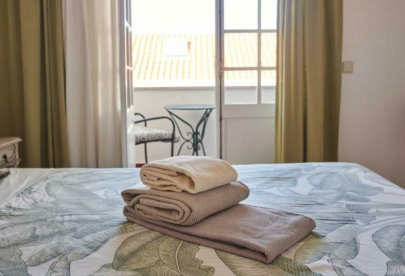 Номер Стандарт, Ljmonade Hostel