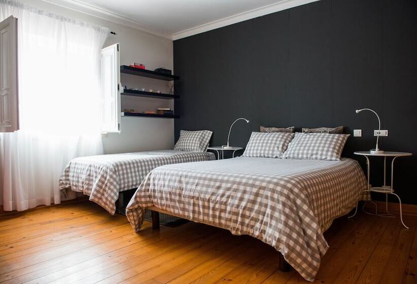 غرفة قياسية ثلاثية, Magnolia B&b