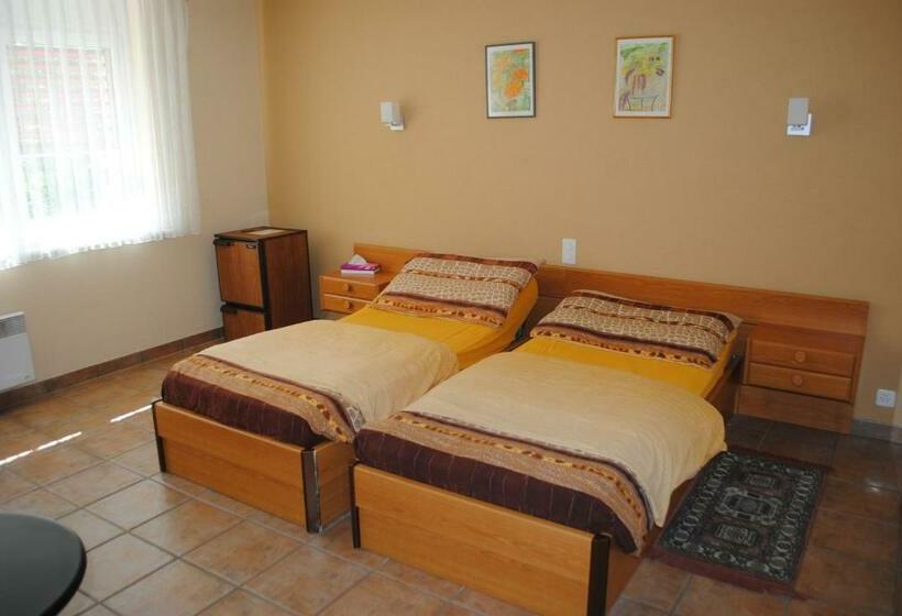 חדר סטנדרט, Motel   Hôtel La Poularde