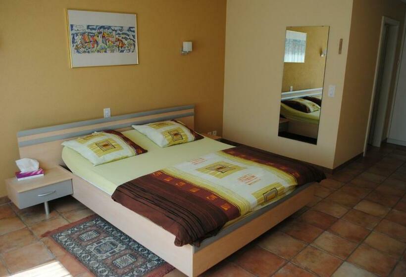 חדר סטנדרט, Motel   Hôtel La Poularde