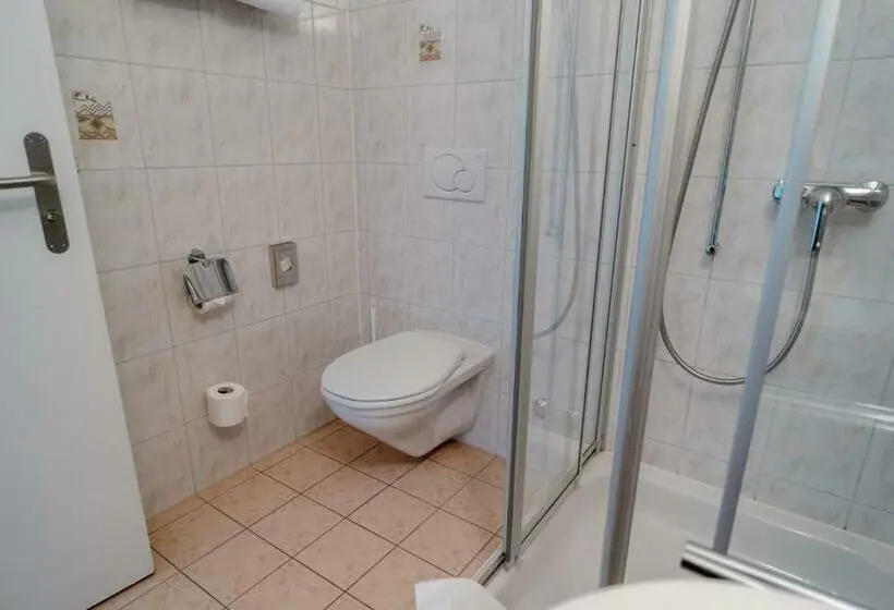 Standard-huone Parveke Puutarhanäkymä, Parkhotel Emmaus Casa Del Sole