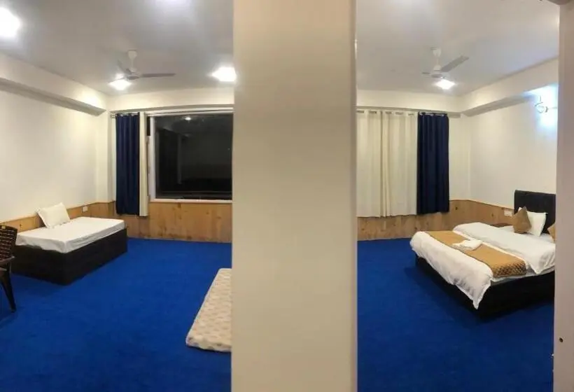 バルコニー付きデラックスルーム, Kheer Bhawani Villa