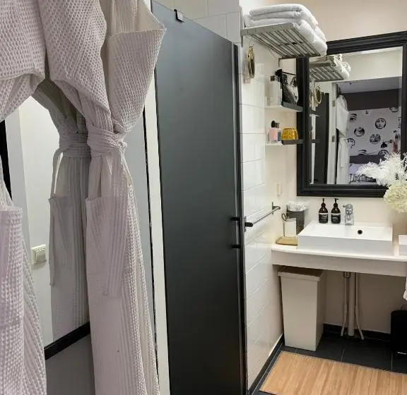 デラックストリプルルーム, B&b Habitat