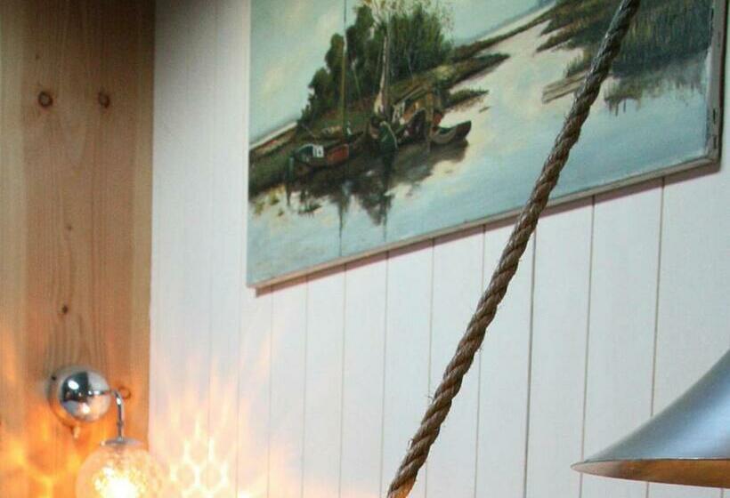 标准间, Boat  Opoe Sientje