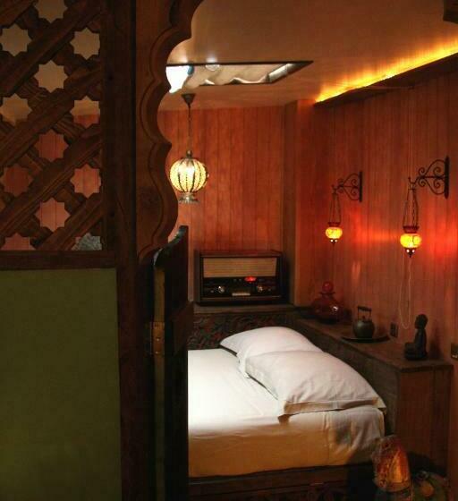 标准间, Boat  Opoe Sientje