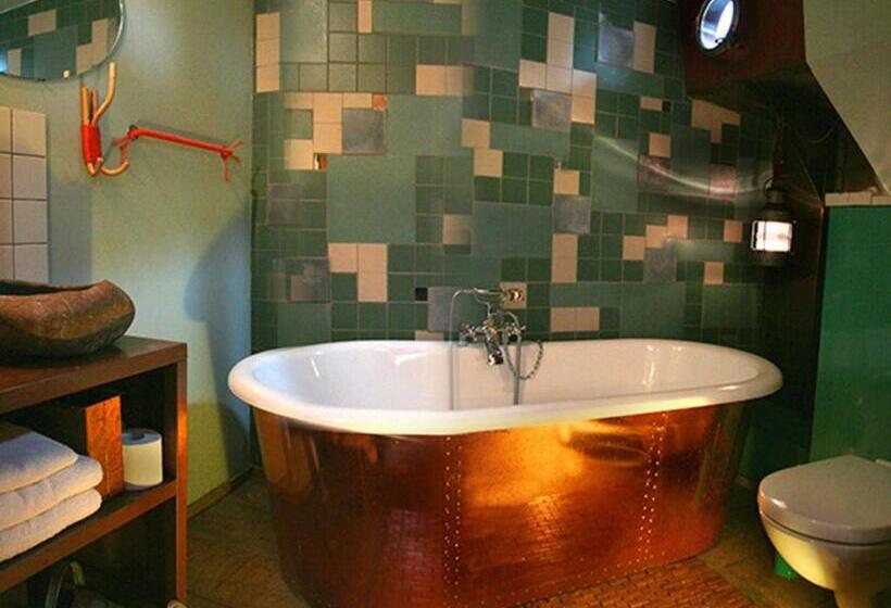 舒适型房间, Boat  Opoe Sientje