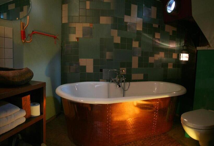 舒适型房间, Boat  Opoe Sientje