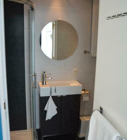 חדר סטנדרט, Het Blauwe Huis