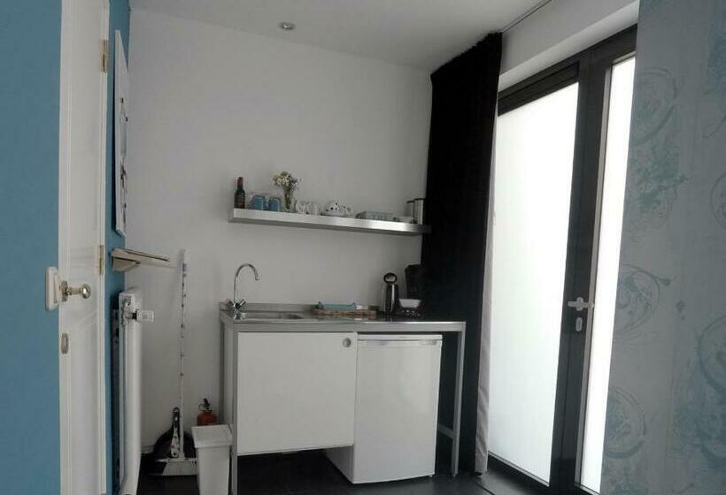 اتاق استاندارد, Het Blauwe Huis