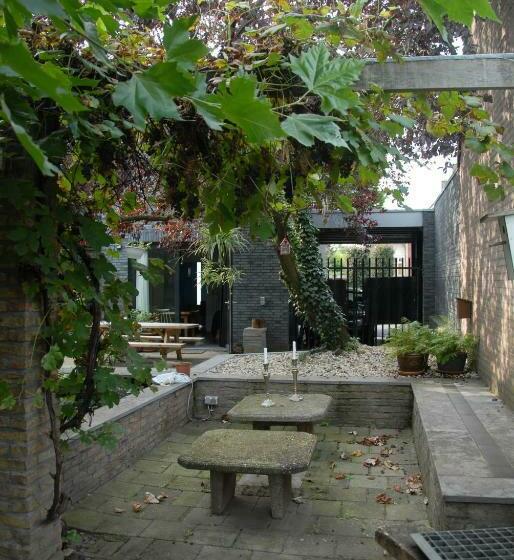 חדר סטנדרט, Het Blauwe Huis