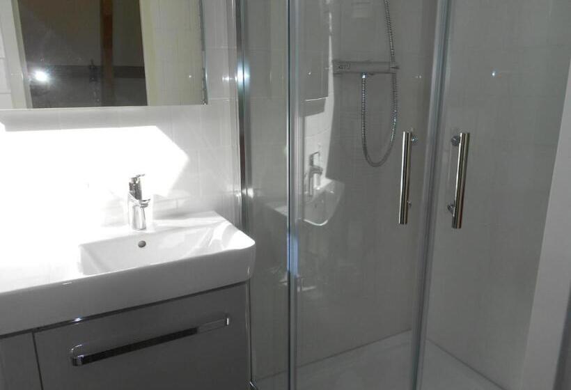 スタンダードシティビュールーム, Pension Sissi