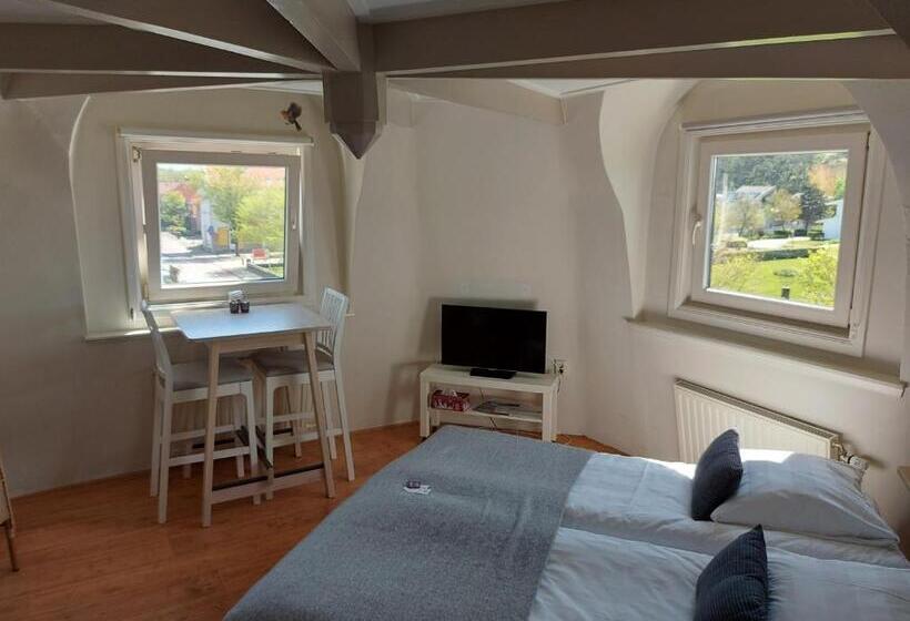 استودیوی استاندارد, Prins Appartementen