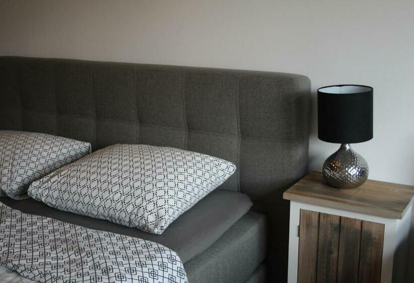 اتاق لوکس, Slapen & Smullen