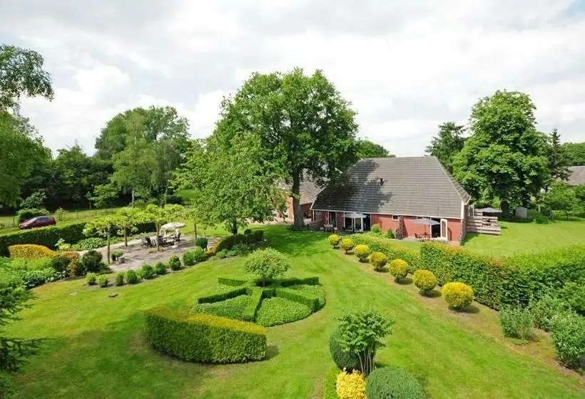 Comfort-huone, T Rond Bargie