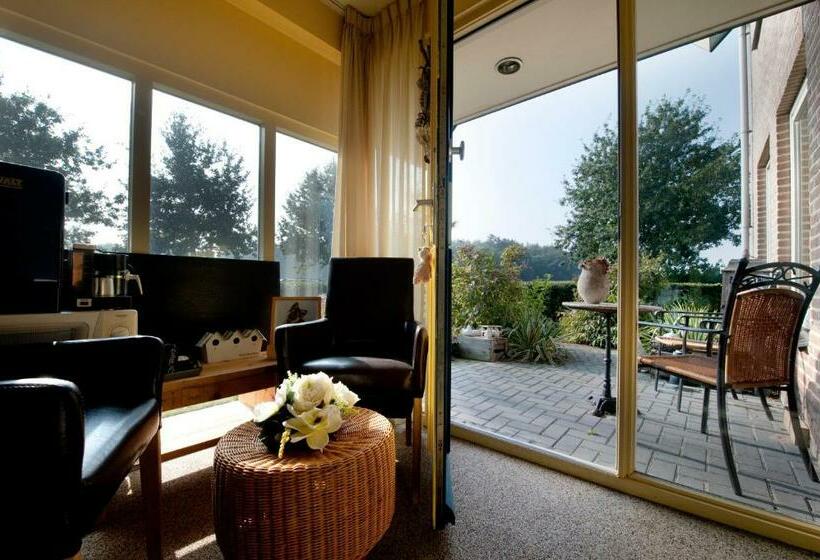 غرفة قياسية, Bed & Breakfast  Op 7