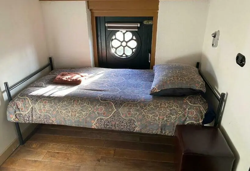 Standard Yhden Hengen Huone, Hostel Kersenhof