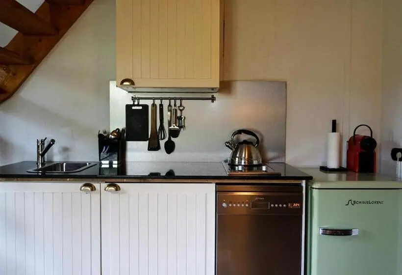 Standard-studio, Hostel Kersenhof