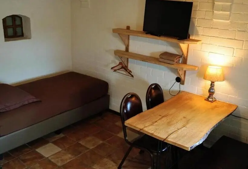 Standard-studio, Hostel Kersenhof