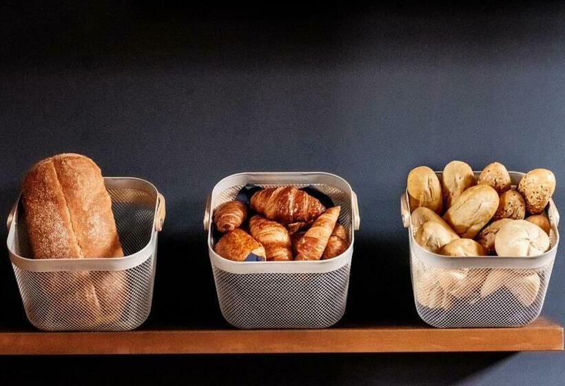 スタンダードルーム, Brasserie Smits