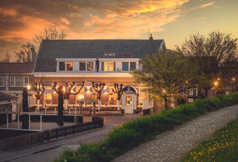 シングルデラックスルーム, Brasserie Smits