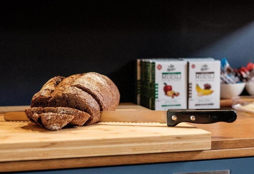 スタンダードシングルルーム, Brasserie Smits