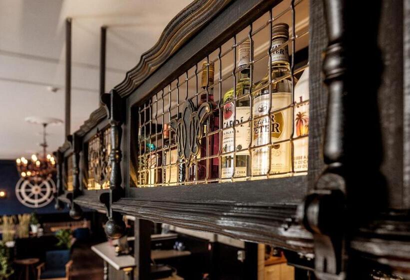 スタンダードルーム, Brasserie Smits