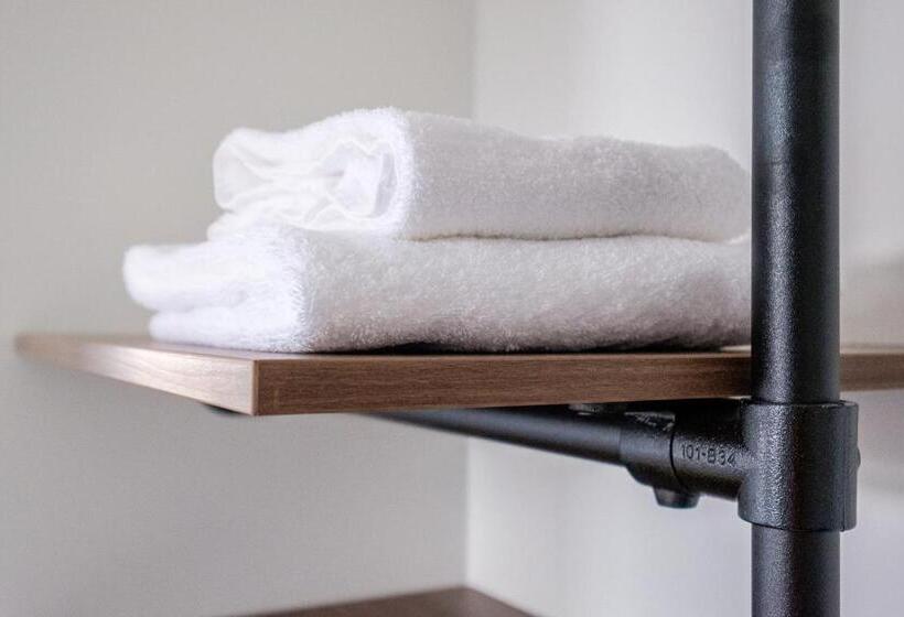 デラックスルーム, Brasserie Smits