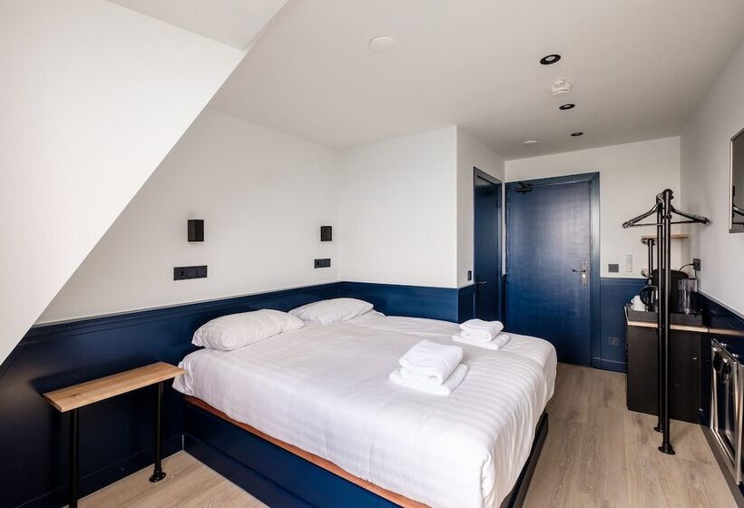 スタンダードルーム, Brasserie Smits