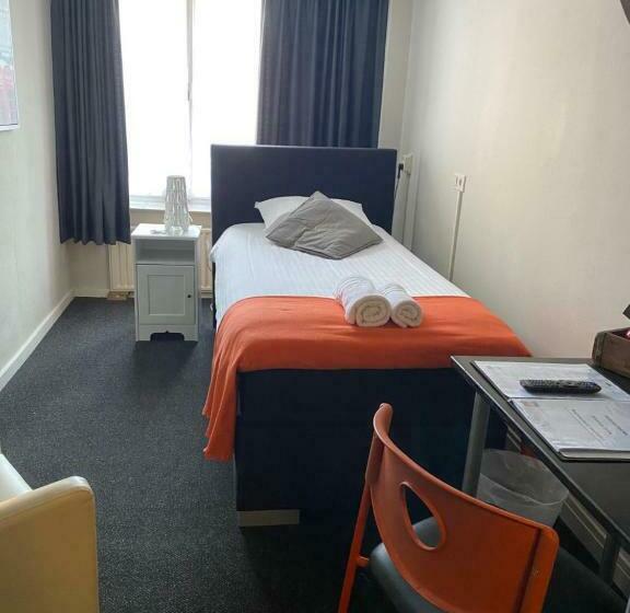 اتاق استاندارد یک نفره, En Grand Café De Pauw