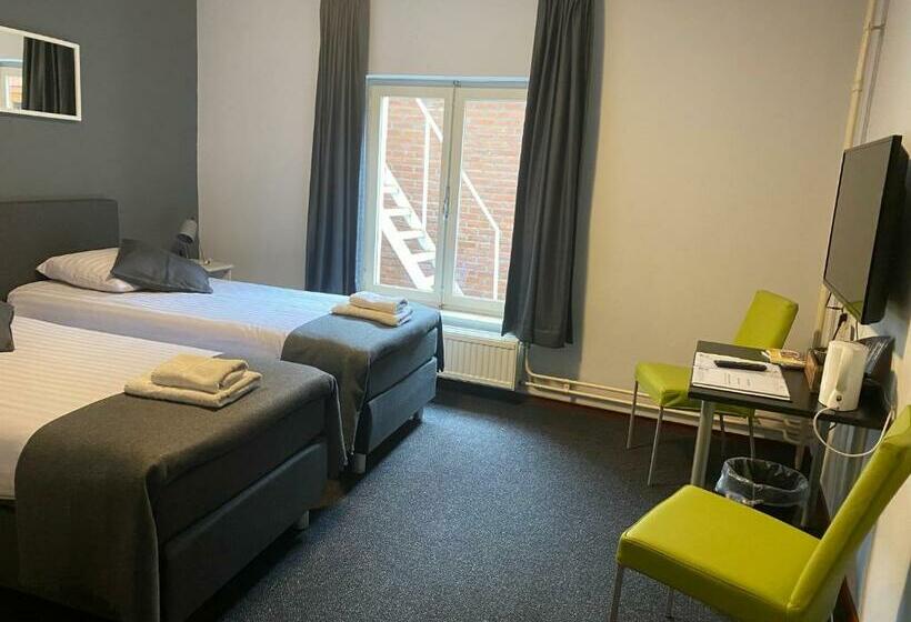 اتاق استاندارد, En Grand Café De Pauw